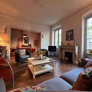 Coeur De Ville, Garage Prive Et Gratuit Avec Terrasse ! Appartement